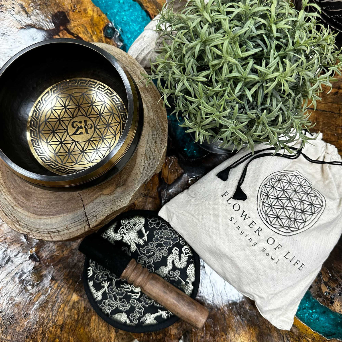 Hand Beaten & Engraved Singing Bowl Gift Set - 14cm - Flower of Life - view 2
