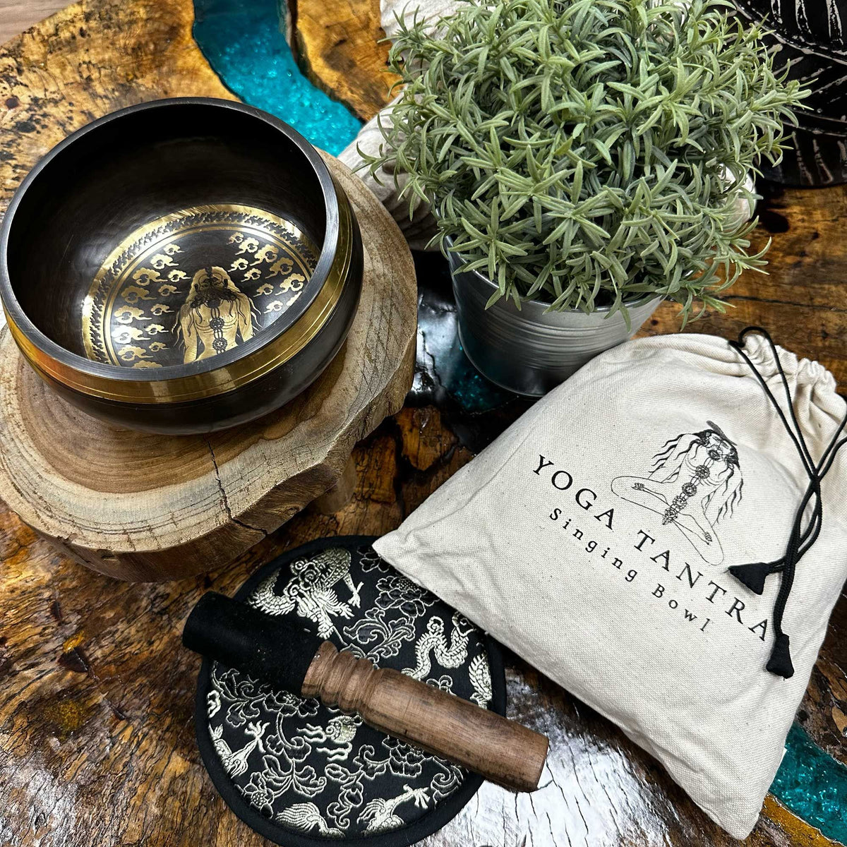 Hand Beaten & Engraved Singing Bowl Gift Set - 14cm - Yogi - view 2