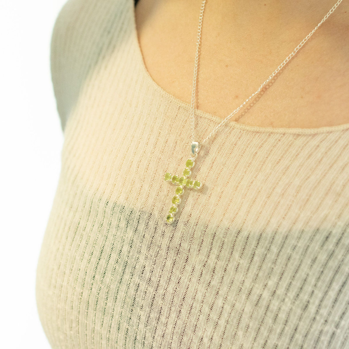 Indian Devotional Pendant - Silver Plated (45cm Chain) - Peridot Crucifix