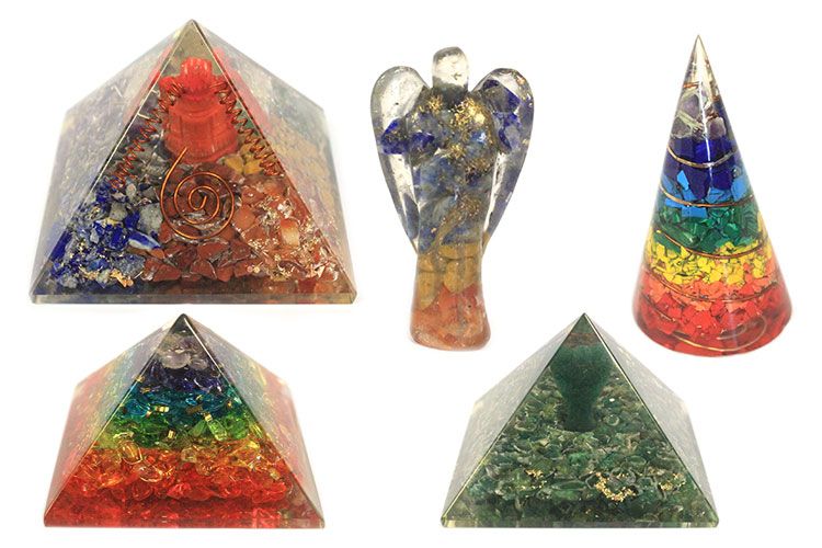 Orgonite Pyramid - Seven Chakra & Flower of Life - view 3