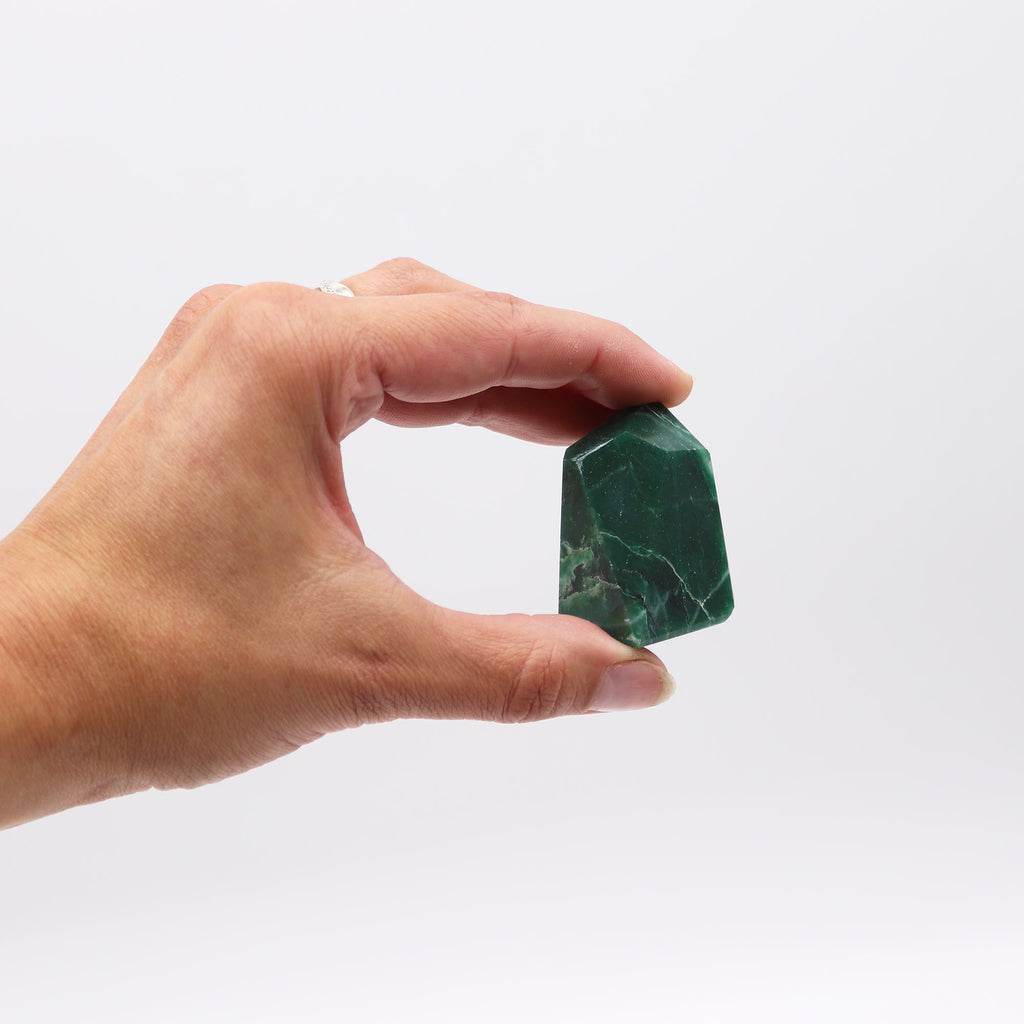 Indian Jade Crystal Points - 0.5kg Bag - view 3