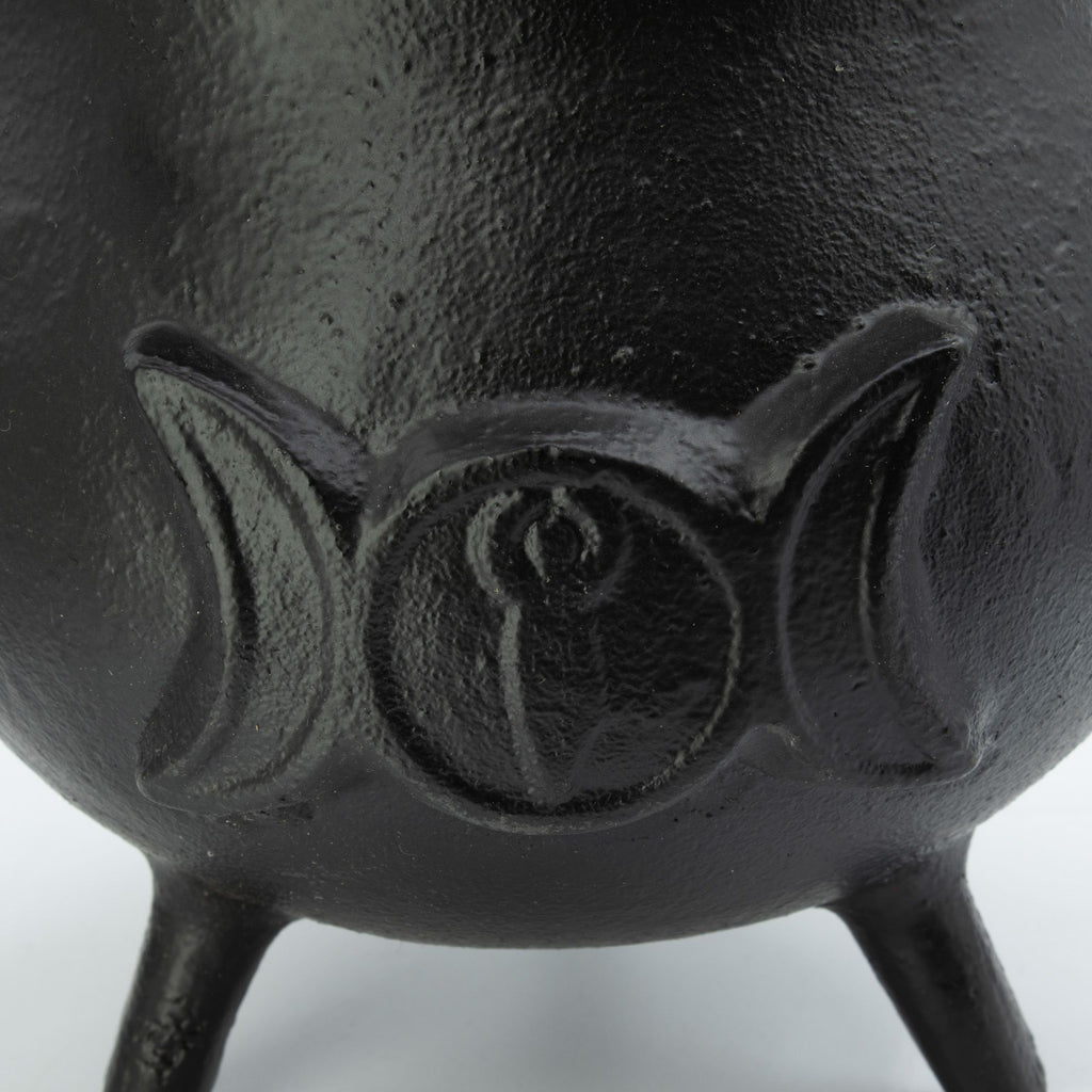 Extra large cast iron cauldron with raised triple moon, lid and three legs - view 4