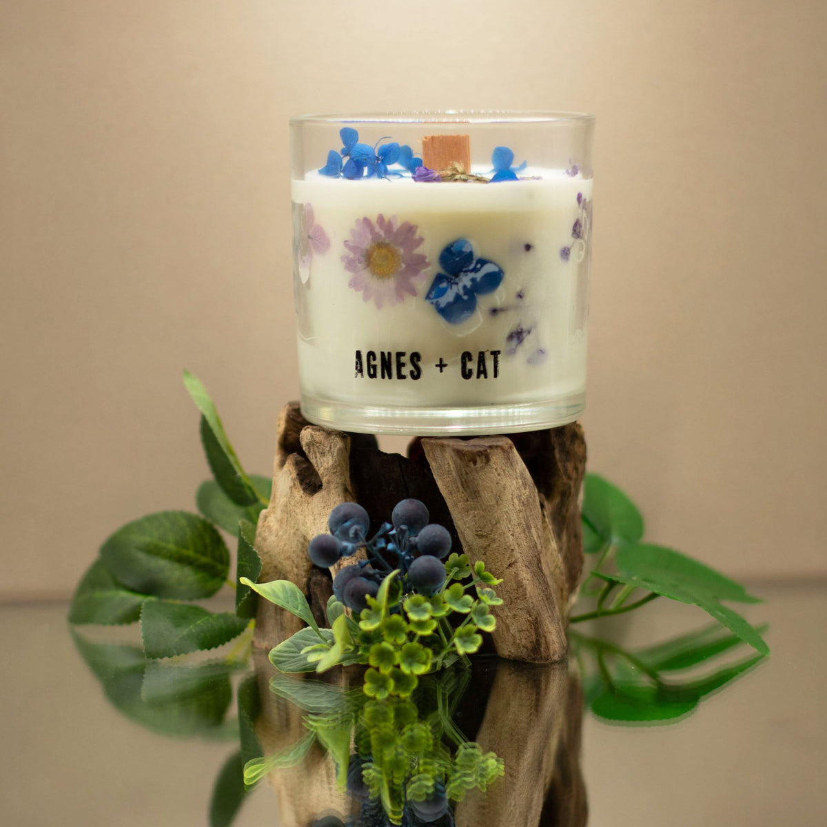 Agnes + Cat Botanical Soy Wax Candle - Moorland - view 2