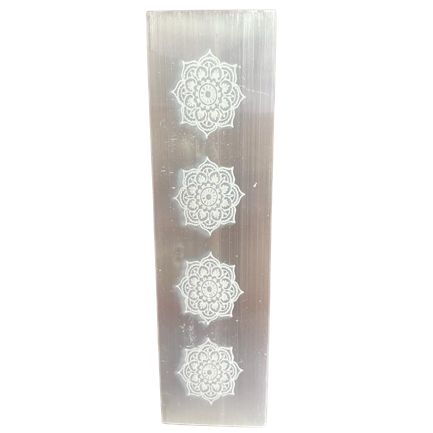 Flat bar selenite charging plate engraved with a mandala - view 3