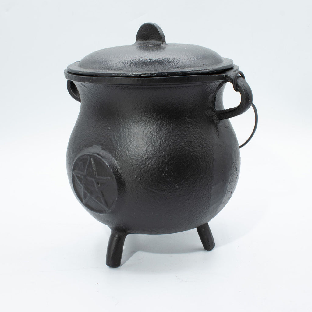 Extra large cast iron cauldron with raised pentagram, lid and three legs - view 5