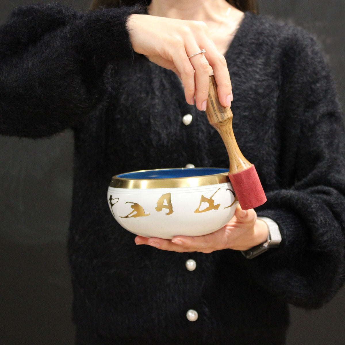 Lrg Yin & Yang Singing Bowl Set - White/Purple 14cm - view 4