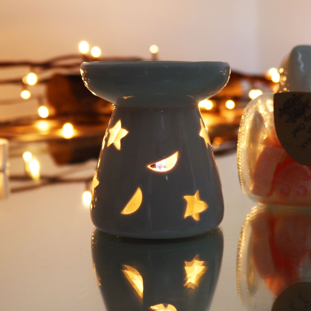 Lrg Classic White Oil Burner - Moon & Star - view 2
