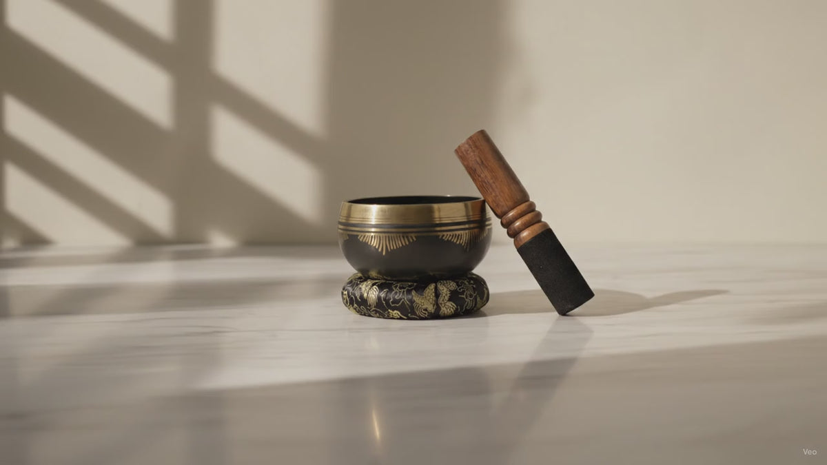 Flower Of Life Sing Bowl Set, slow close-up