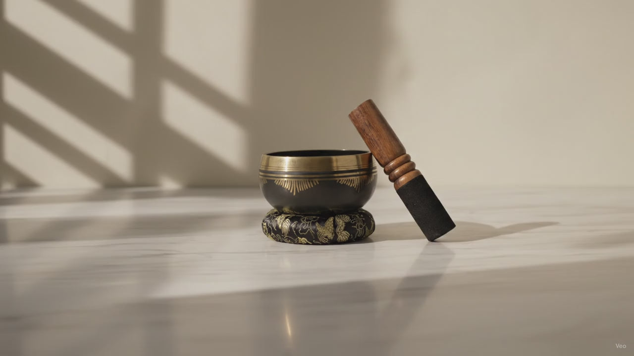 Flower Of Life Sing Bowl Set, slow close-up