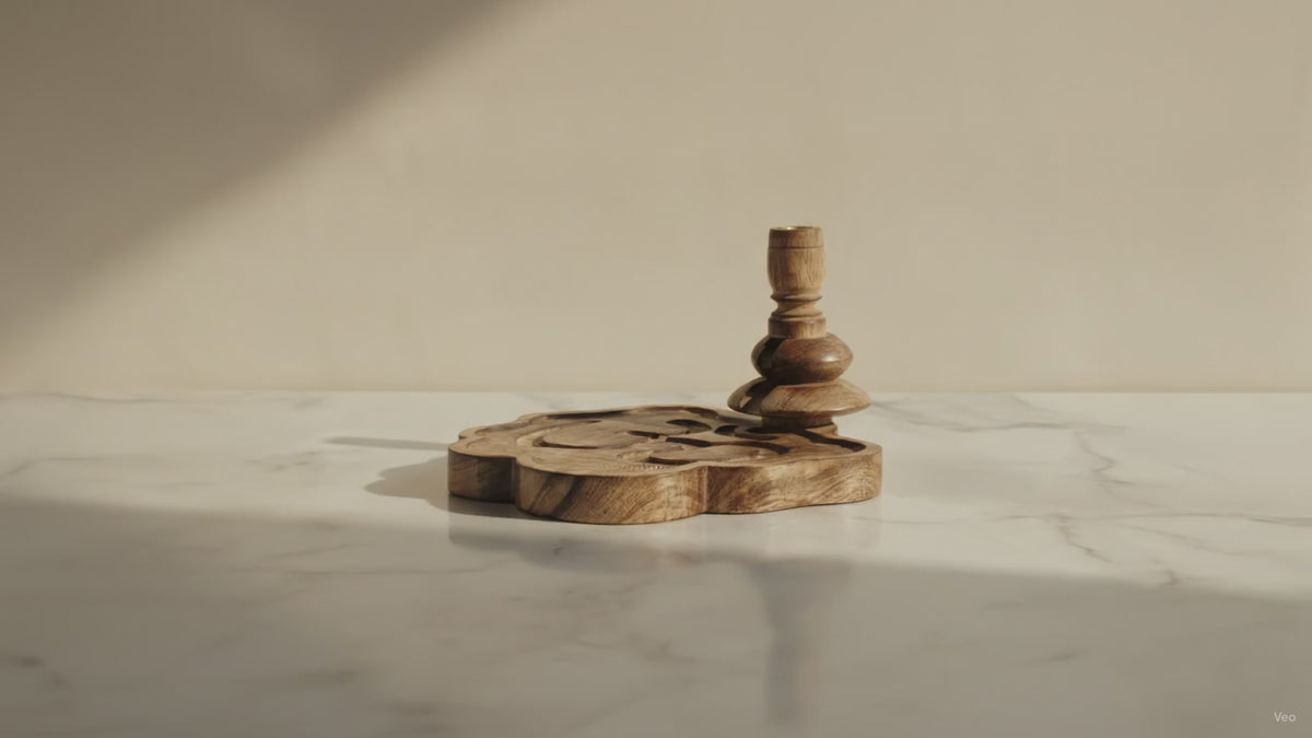 Lrg Mango Wood Backflow Burner - Ohm, slow close-up